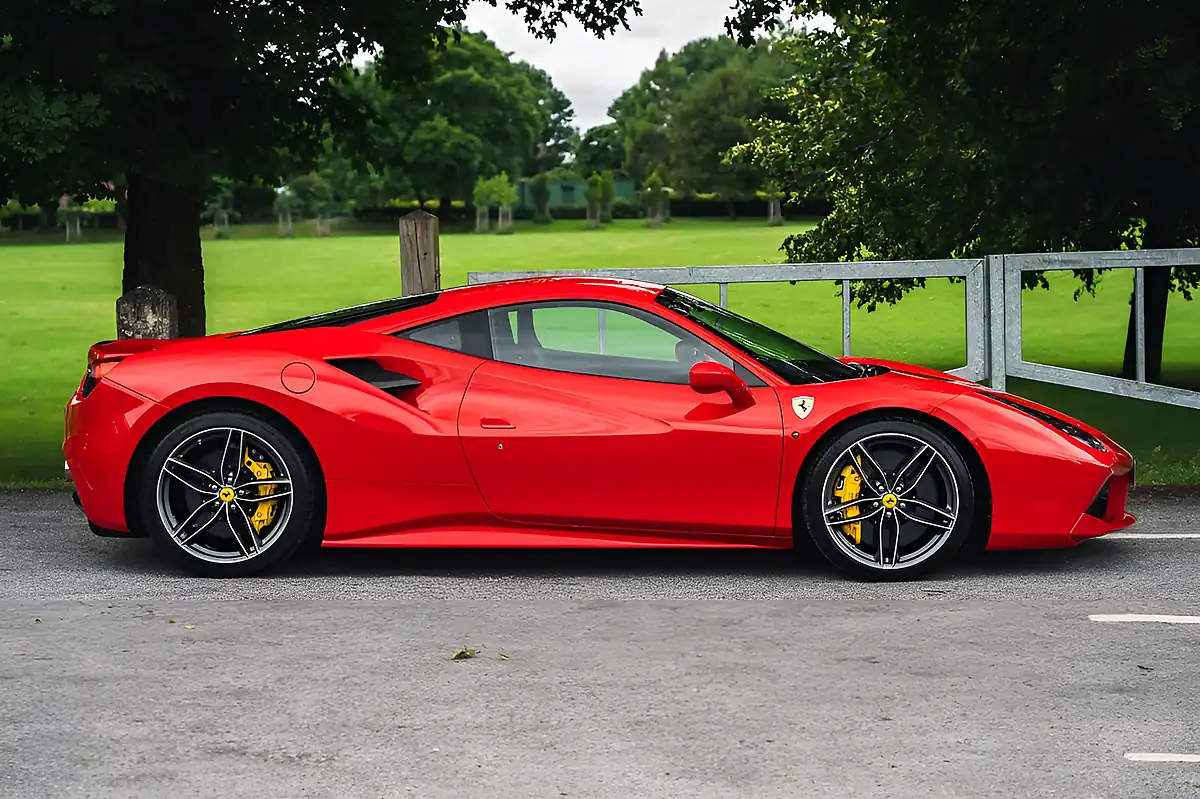 Used 2017 Ferrari 488 Gtb Red - Interior and Exterior details 3