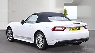 Used 2017 Fiat 124 Spider Classica White - Interior and Exterior details 6