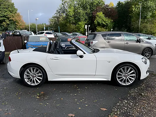 2017 Fiat 124 Spider Lusso 1.4 MultiAir