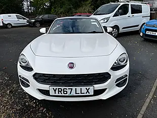 Used 2017 Fiat 124 Spider Lusso White - Interior and Exterior details 4