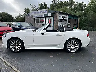 Used 2017 Fiat 124 Spider Lusso White - Interior and Exterior details 6