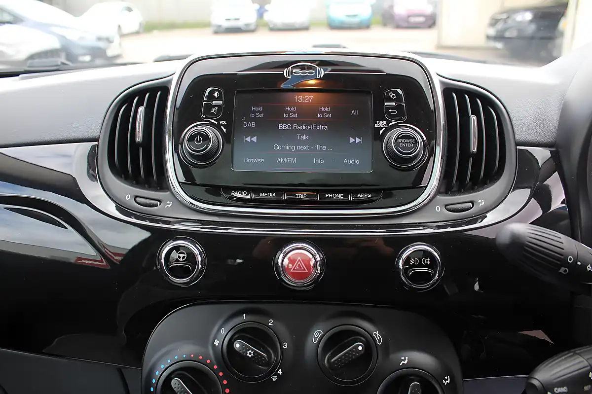 Used 2017 Fiat 500 Lounge Black - Interior and Exterior details 16