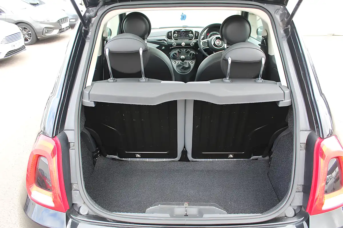 Used 2017 Fiat 500 Lounge Black - Interior and Exterior details 17