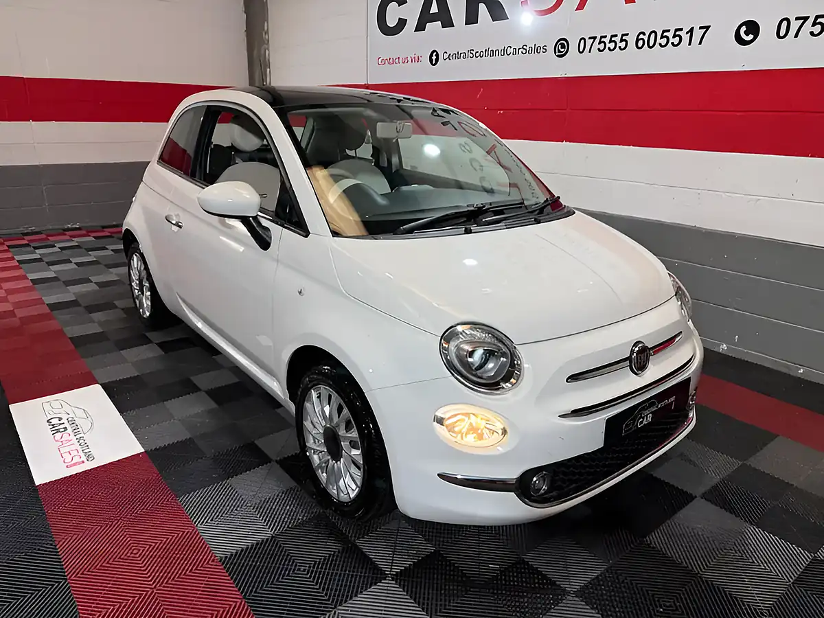 Used 2017 Fiat 500 Lounge Bossa Nova White - Interior and Exterior details 5
