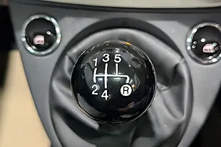 Used 2017 Fiat 500 Lounge Bossa Nova White - Interior and Exterior details 15