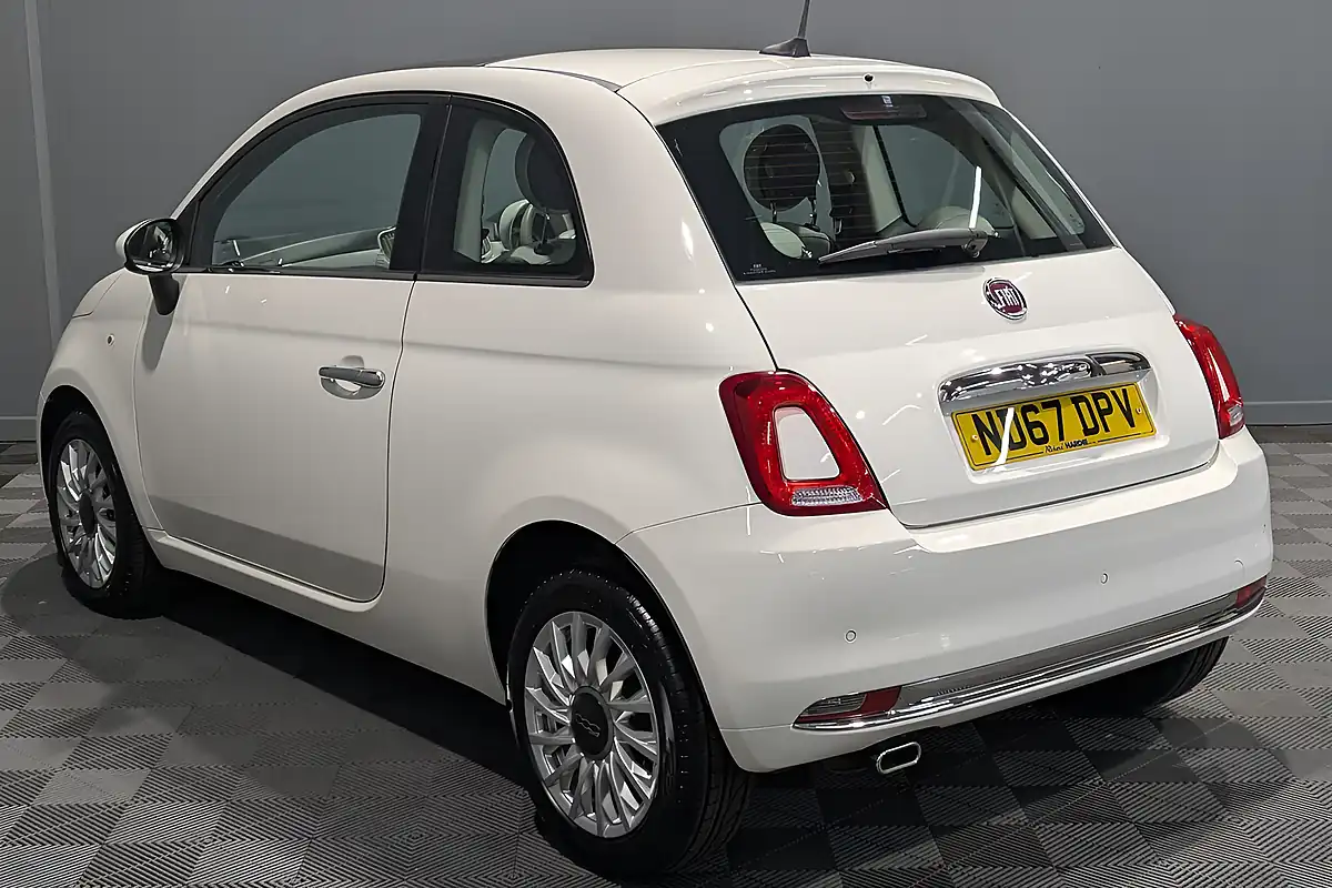 Used 2017 Fiat 500 Lounge Bossa Nova White - Interior and Exterior details 9