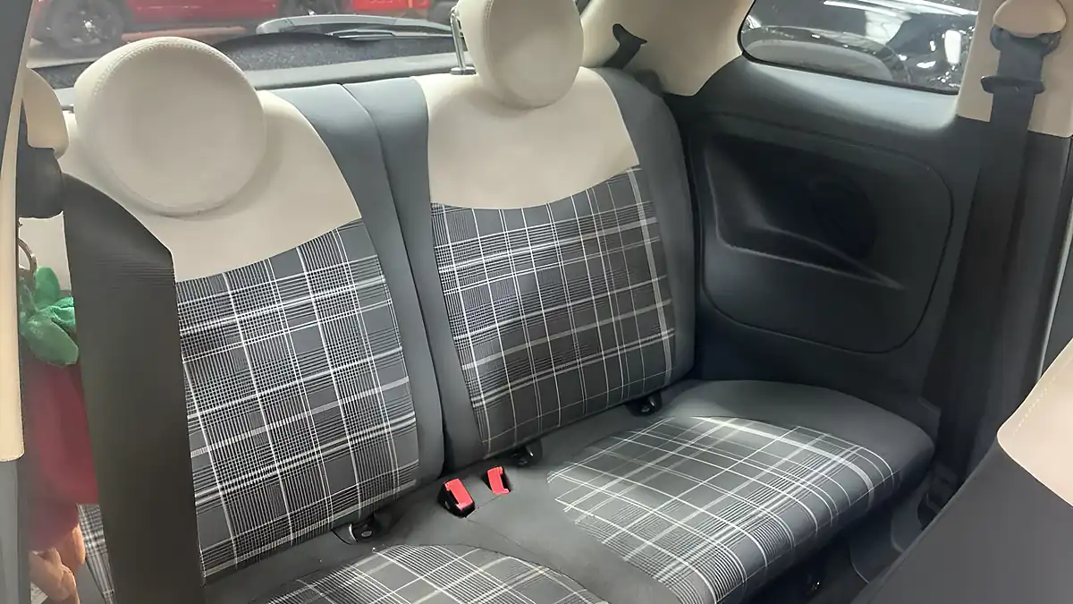Used 2017 Fiat 500 Lounge Green - Interior and Exterior details 10