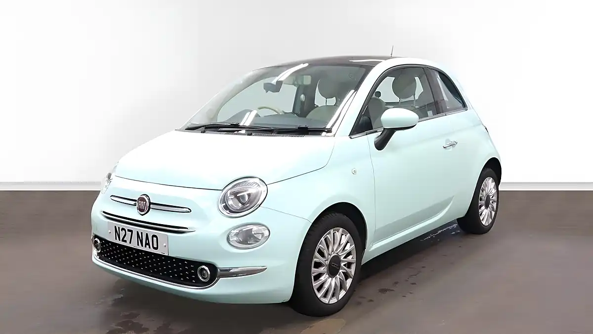 Used 2017 Fiat 500 Lounge Green - Interior and Exterior details 2