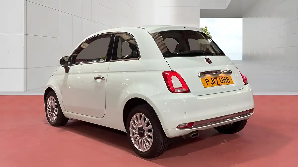 Used 2017 Fiat 500 Lounge Green - Interior and Exterior details 4
