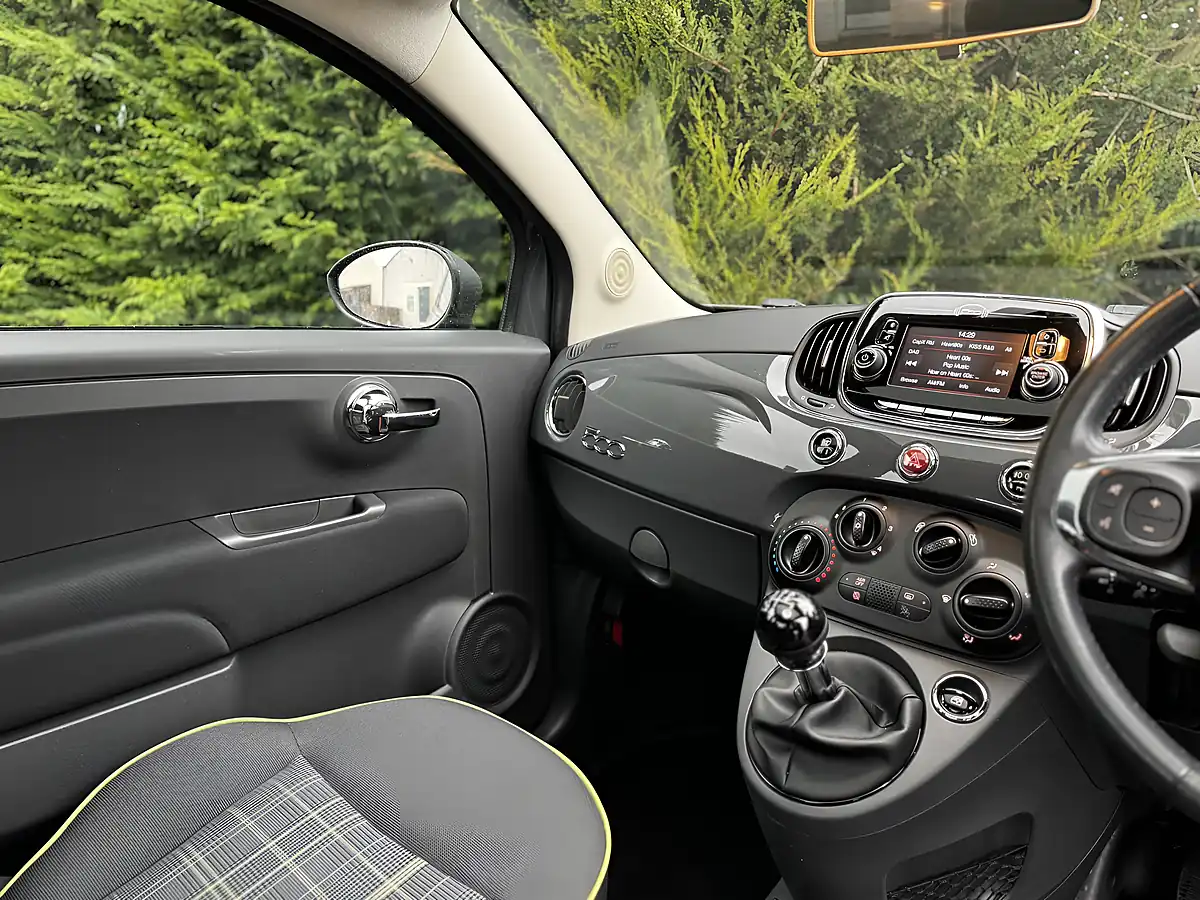 Used 2017 Fiat 500 Lounge Grey - Interior and Exterior details 14