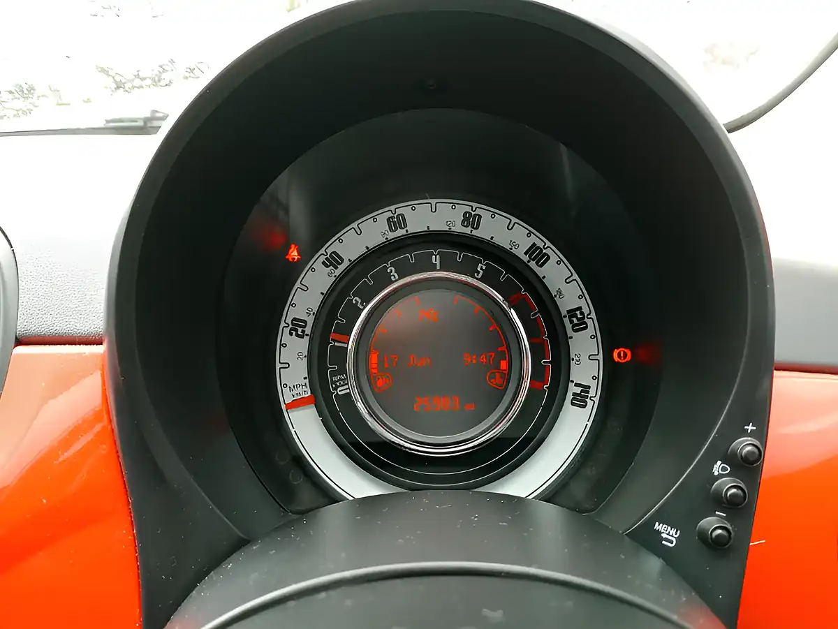 Used 2017 Fiat 500 Lounge Pink - Interior and Exterior details 12