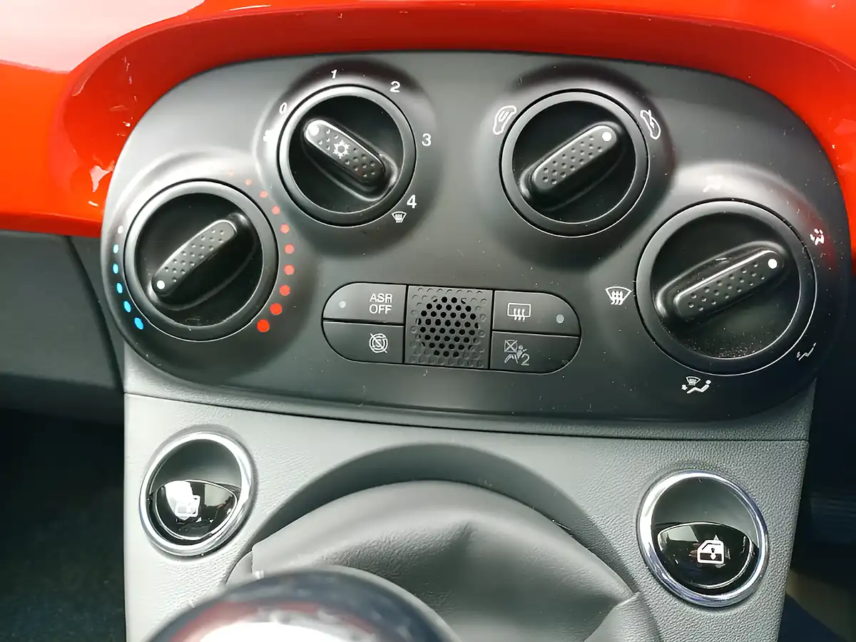 Used 2017 Fiat 500 Lounge Pink - Interior and Exterior details 13