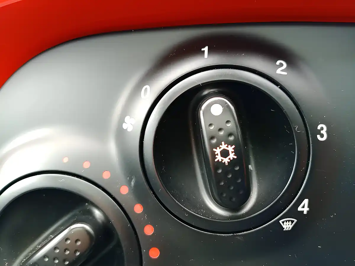 Used 2017 Fiat 500 Lounge Pink - Interior and Exterior details 14