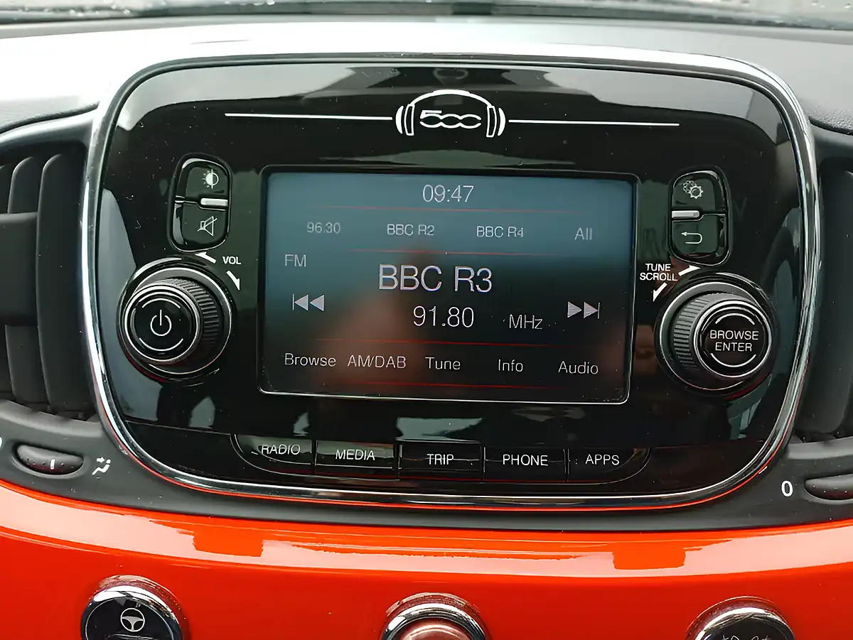 Used 2017 Fiat 500 Lounge Pink - Interior and Exterior details 16