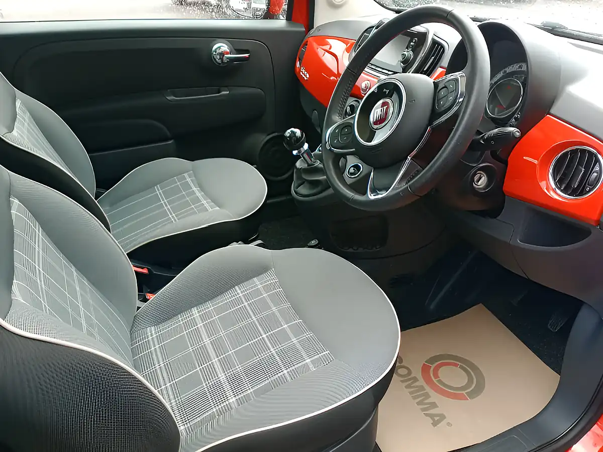 Used 2017 Fiat 500 Lounge Pink - Interior and Exterior details 5