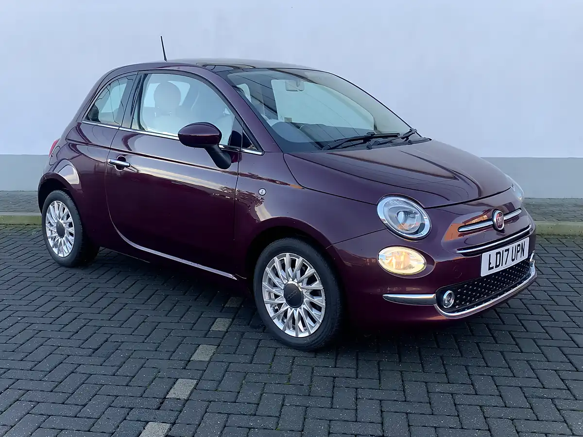 Used 2017 Fiat 500 Lounge Purple - Interior and Exterior details 3