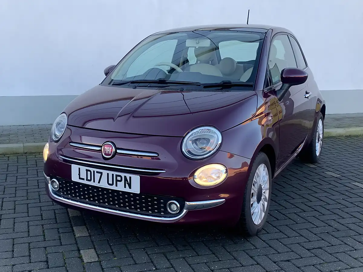 Used 2017 Fiat 500 Lounge Purple - Interior and Exterior details 7