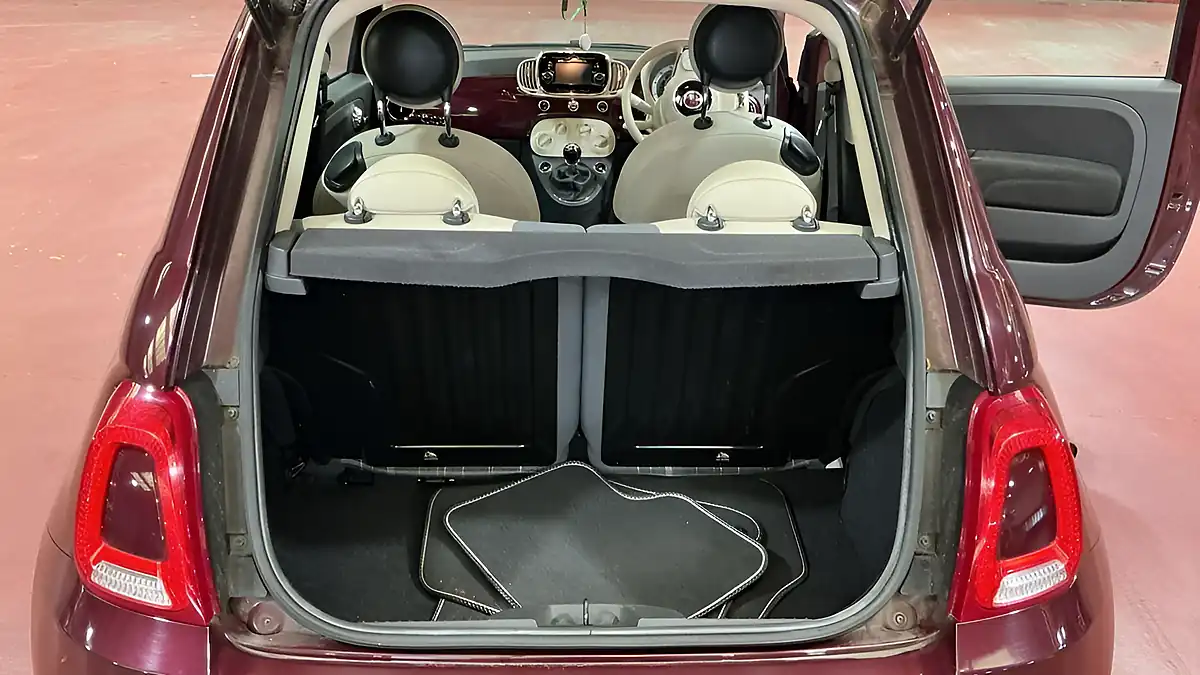 Used 2017 Fiat 500 Lounge Red - Interior and Exterior details 8