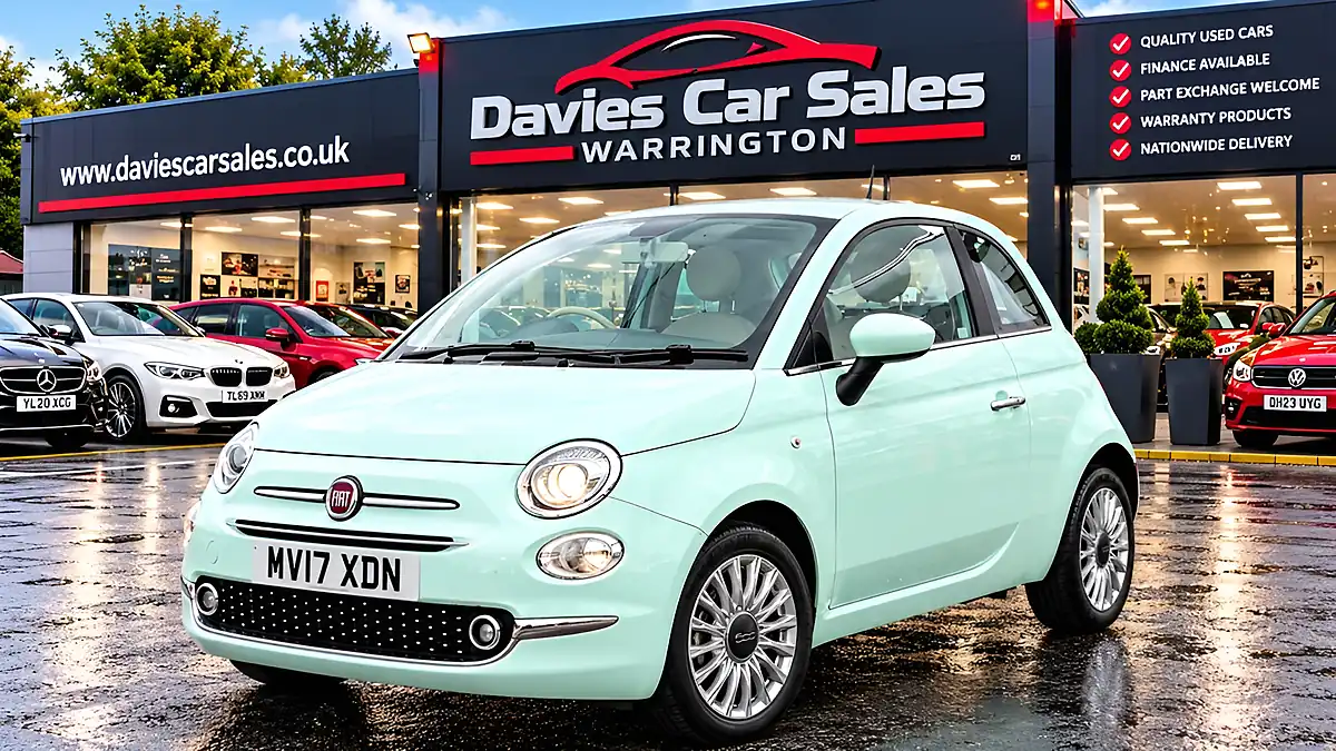 Used 2017 Fiat 500 Lounge Smooth Mint - Interior and Exterior details 2