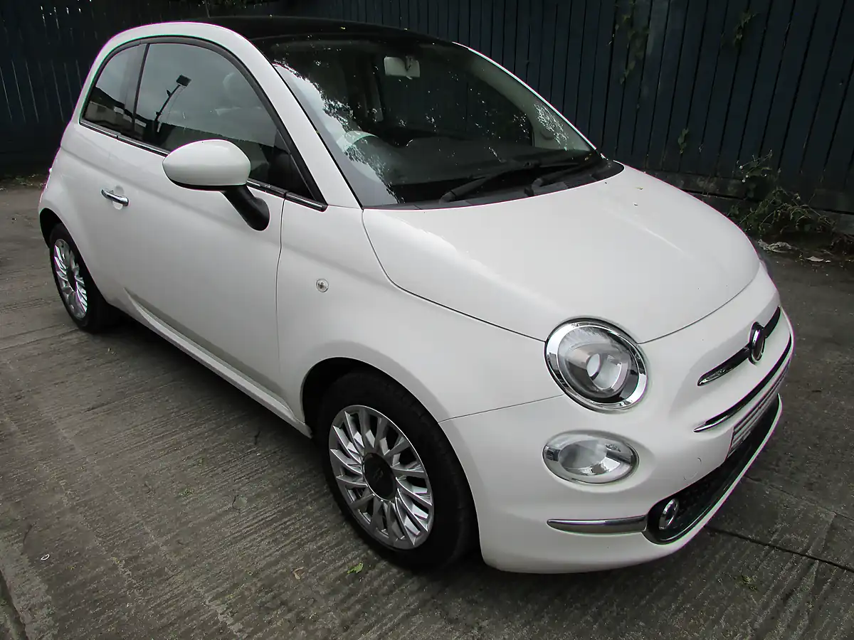 Used 2017 Fiat 500 Lounge White - Interior and Exterior details 18