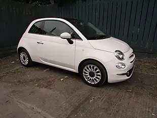 Used 2017 Fiat 500 Lounge White - Interior and Exterior details 9