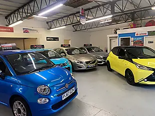 Used 2017 Fiat 500 Mirror Electronica Blue - Interior and Exterior details 18
