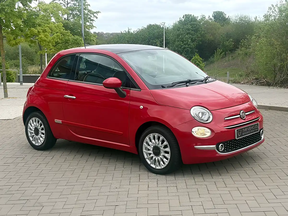 Used 2017 Fiat 500 Pasodoble Red - Interior and Exterior details 2