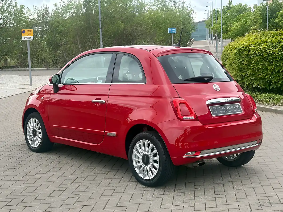 Used 2017 Fiat 500 Pasodoble Red - Interior and Exterior details 9