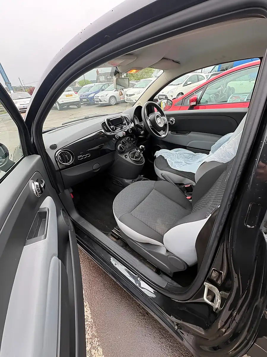 Used 2017 Fiat 500 Pop Black - Interior and Exterior details 6