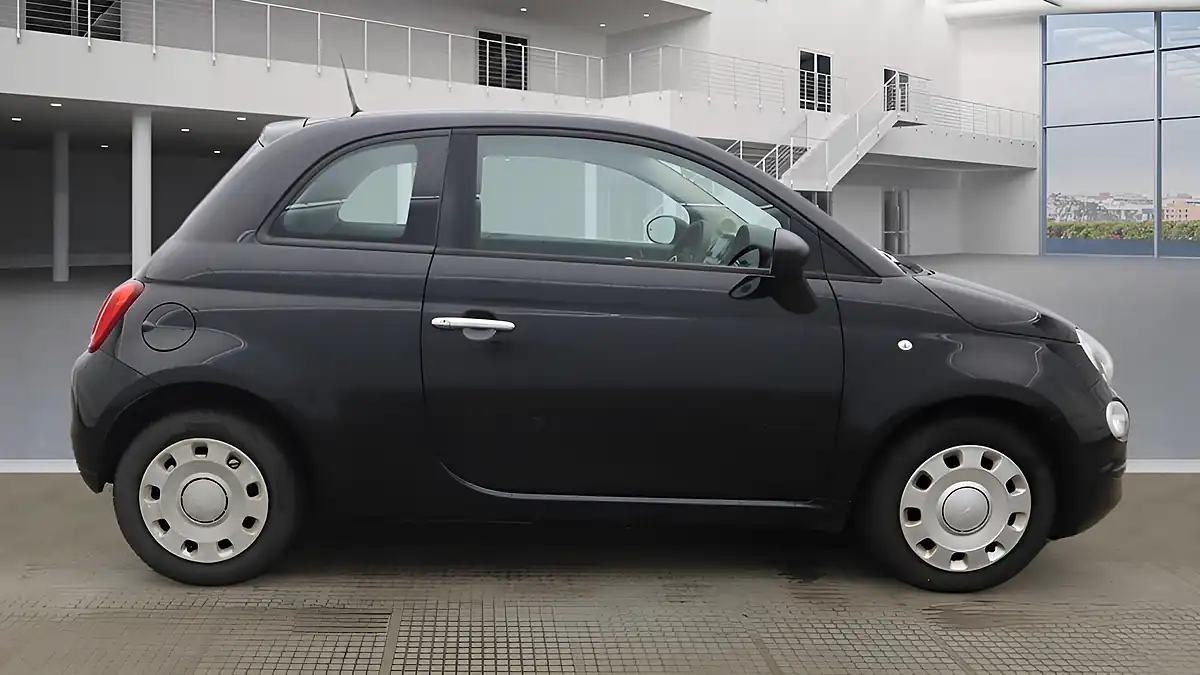 Used 2017 Fiat 500 Pop Black - Interior and Exterior details 5