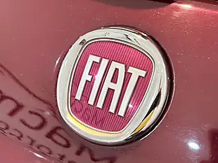 Used 2017 Fiat 500 Pop Red - Interior and Exterior details 11