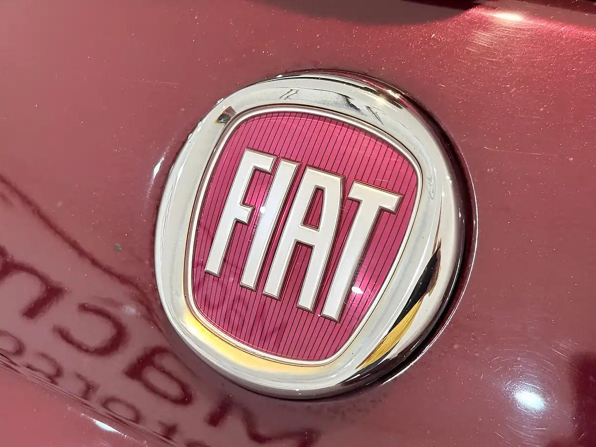 Used 2017 Fiat 500 Pop Red - Interior and Exterior details 11