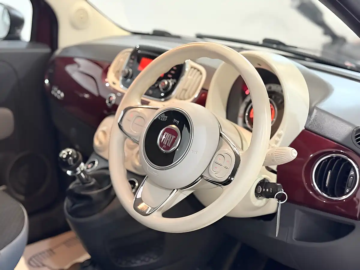 Used 2017 Fiat 500 Pop Red - Interior and Exterior details 17
