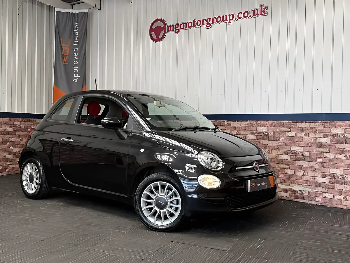 Used 2017 Fiat 500 Pop Star Black - Interior and Exterior details 3
