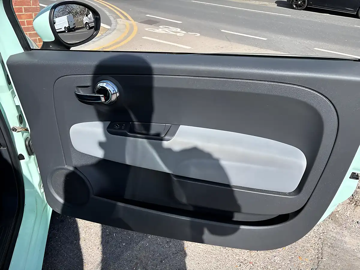 Used 2017 Fiat 500 Pop Star Green - Interior and Exterior details 18