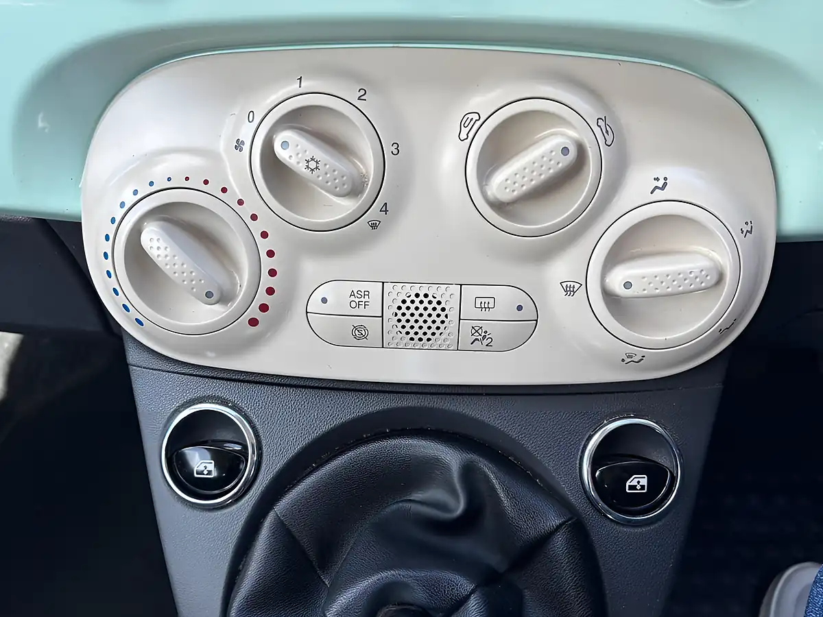 Used 2017 Fiat 500 Pop Star Green - Interior and Exterior details 19