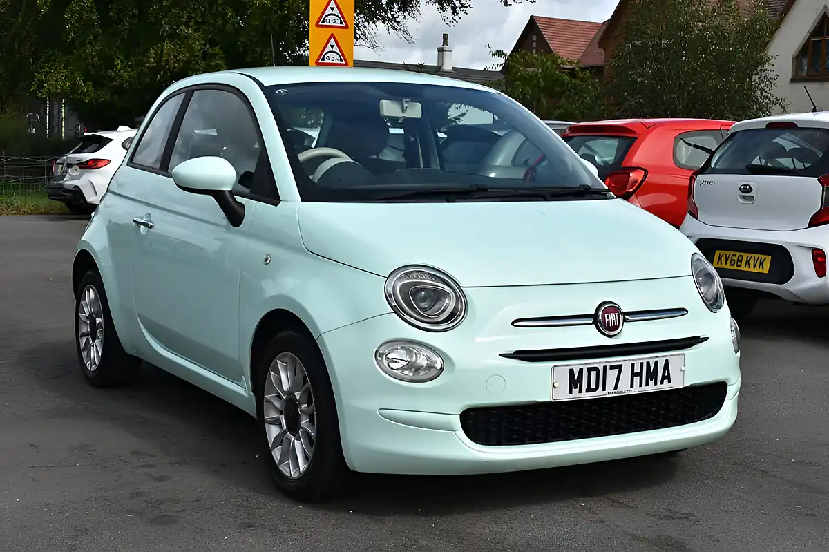 Used 2017 Fiat 500 Pop Star Green - Front View