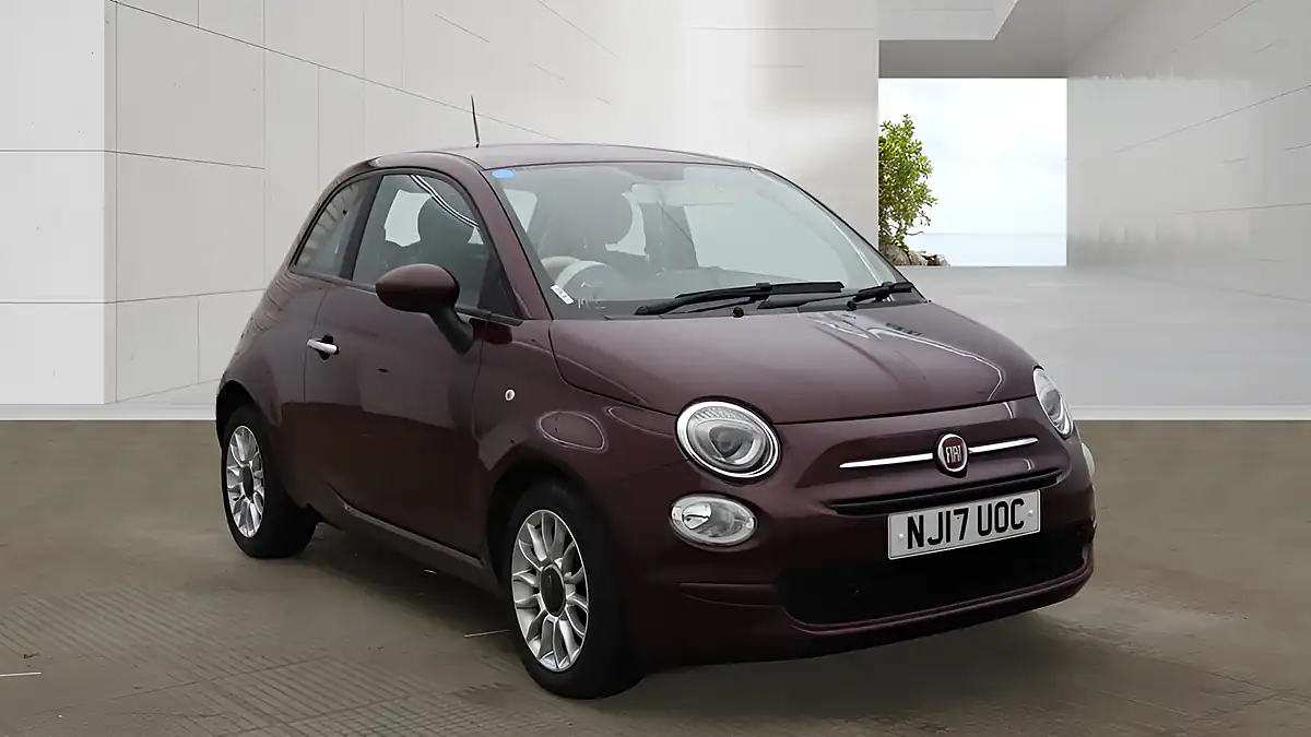 Used 2017 Fiat 500 Pop Star Red - Front View