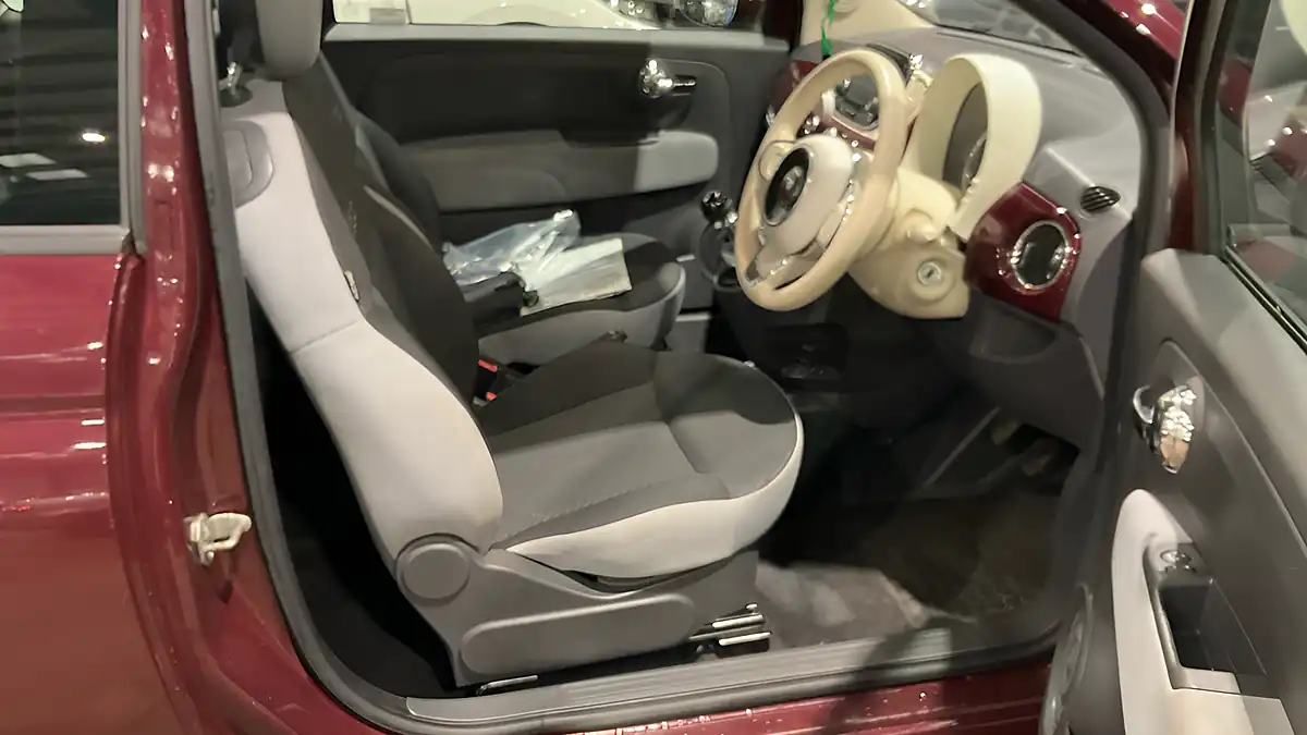 Used 2017 Fiat 500 Pop Star Red - Interior and Exterior details 11