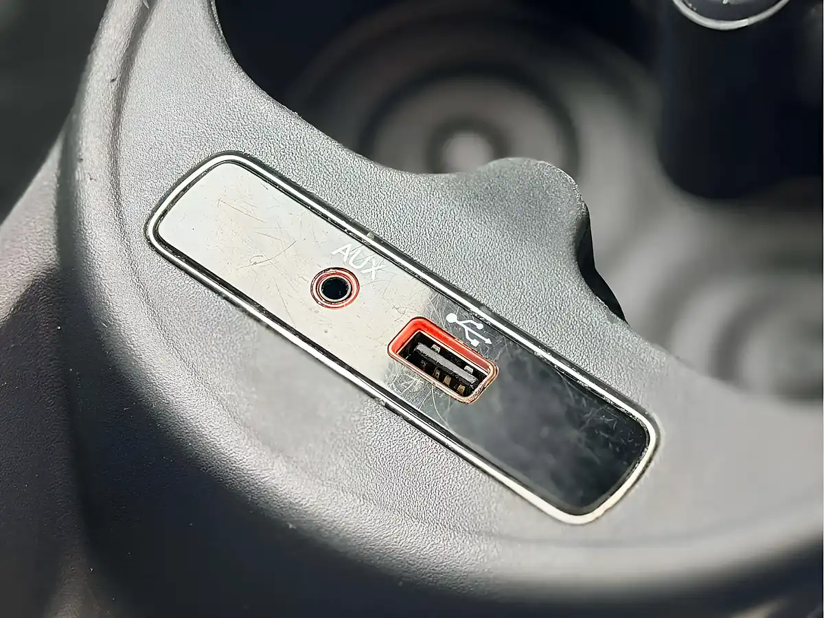 Used 2017 Fiat 500 Pop Star White - Interior and Exterior details 13