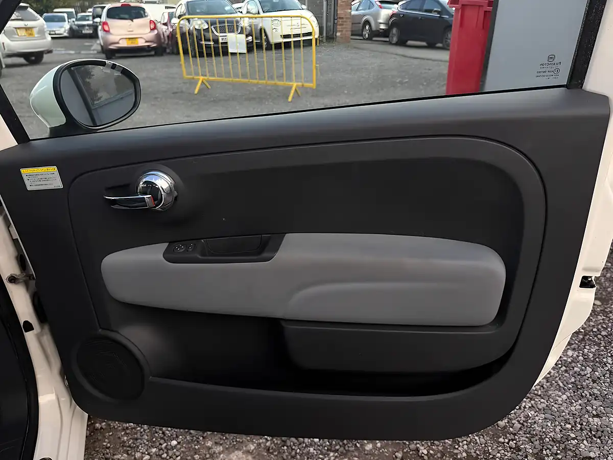 Used 2017 Fiat 500 Pop White - Interior and Exterior details 11