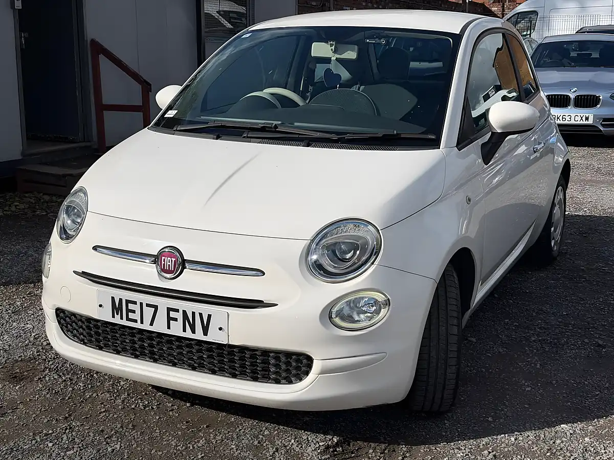 Used 2017 Fiat 500 Pop White - Interior and Exterior details 3