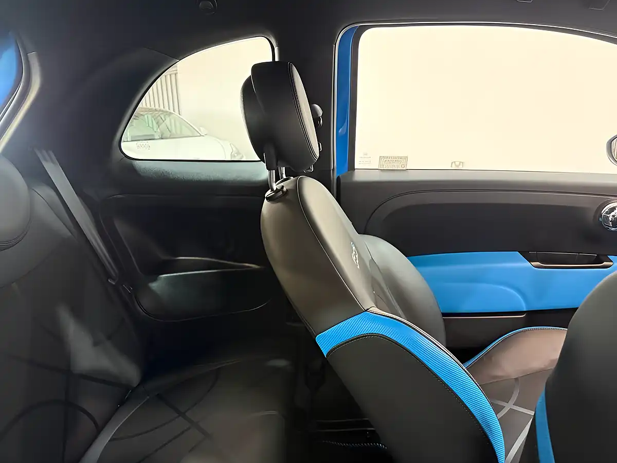Used 2017 Fiat 500 S Blue - Interior and Exterior details 12