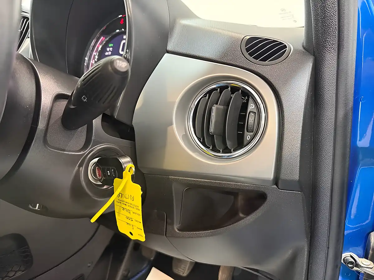 Used 2017 Fiat 500 S Blue - Interior and Exterior details 13