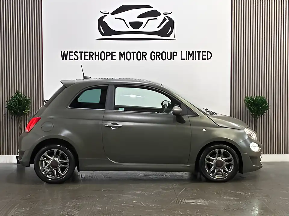 Used 2017 Fiat 500 S Green - Interior and Exterior details 14