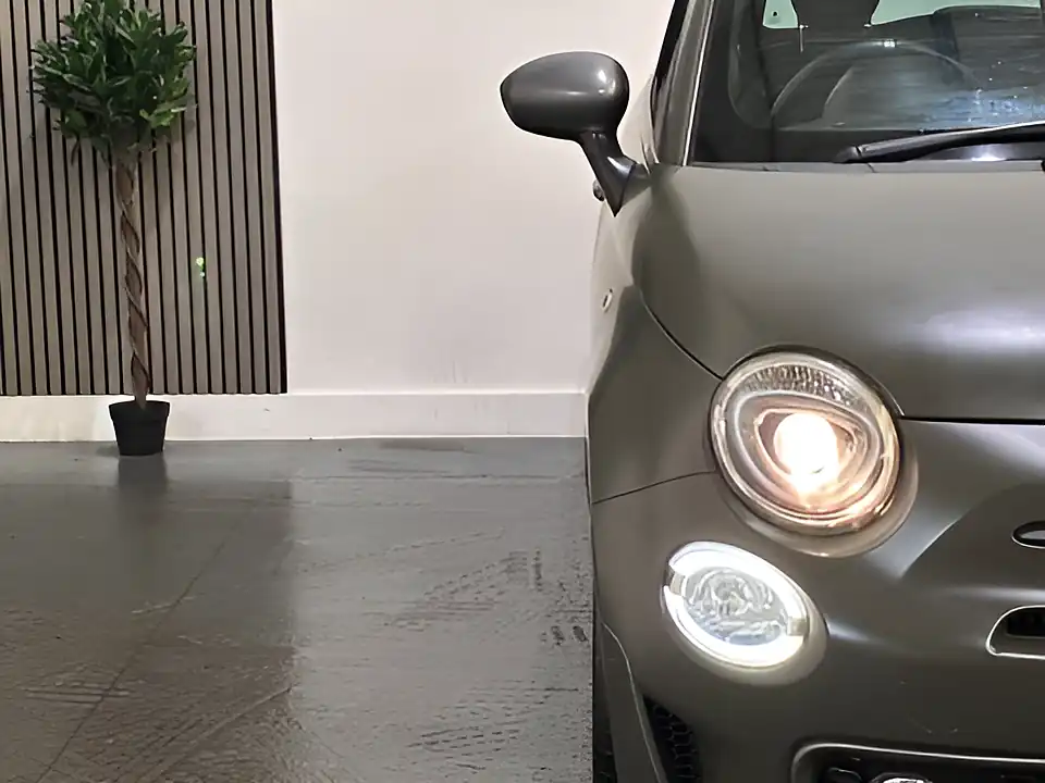 Used 2017 Fiat 500 S Green - Interior and Exterior details 18