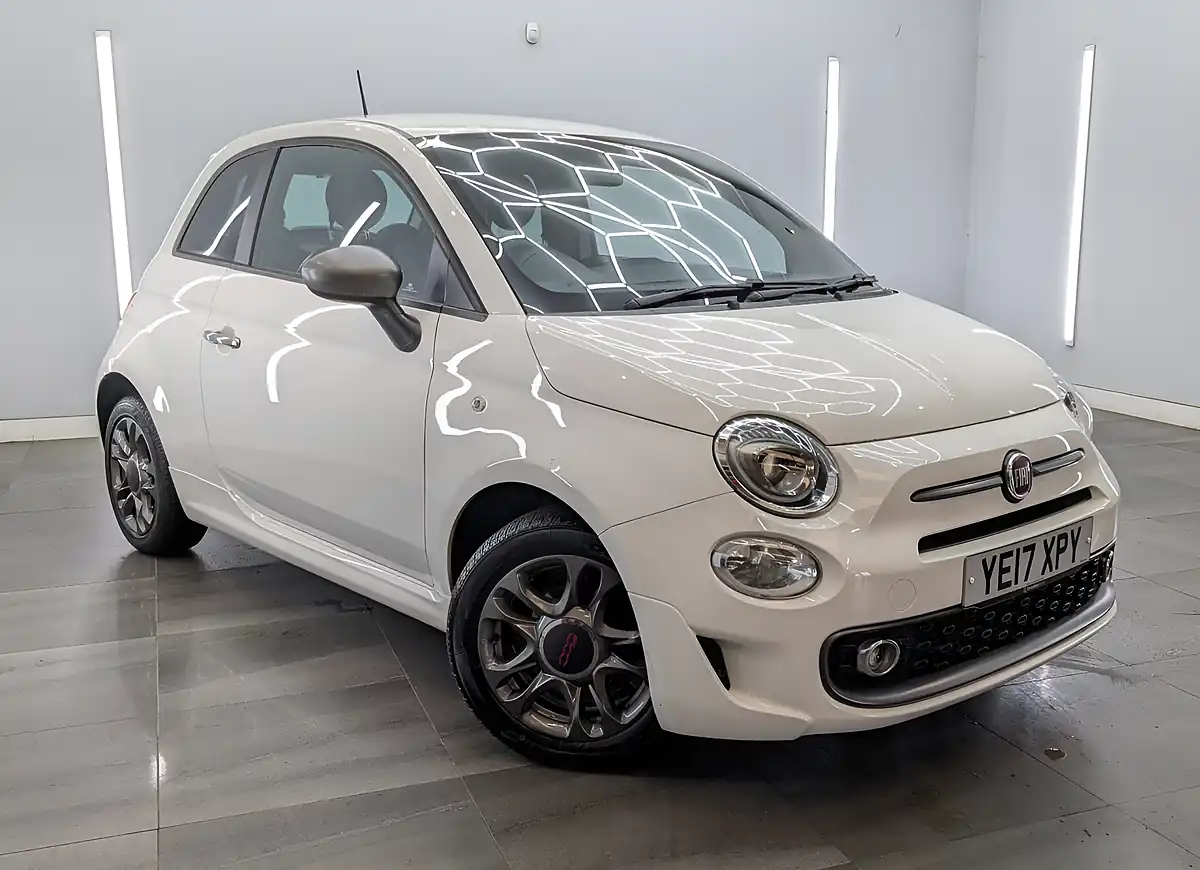 Used 2017 Fiat 500 S White - Front View