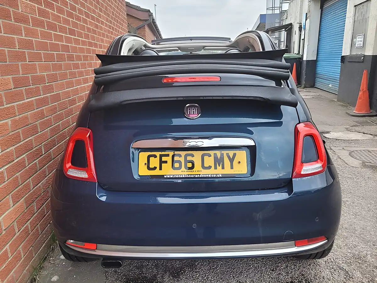 Used 2017 Fiat 500C Lounge Blue - Interior and Exterior details 17