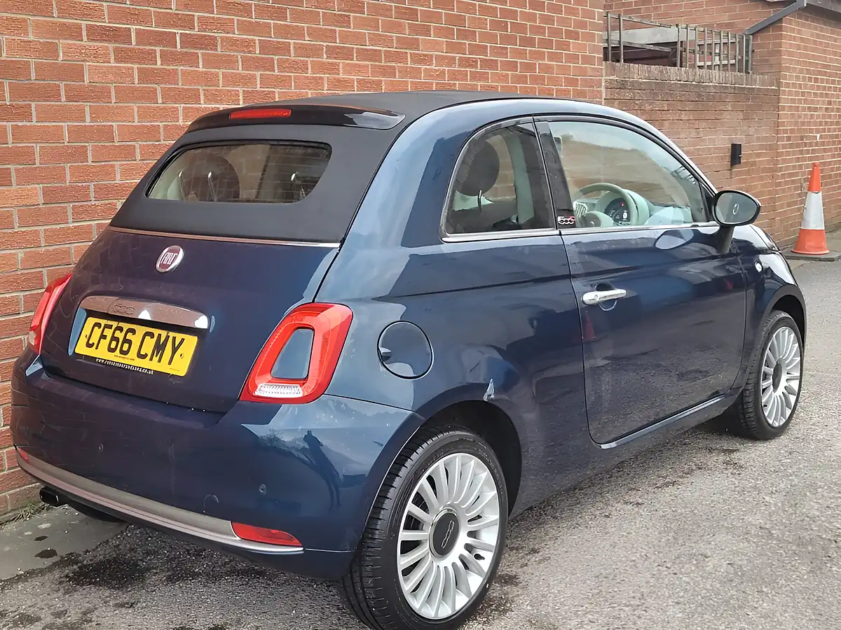 Used 2017 Fiat 500C Lounge Blue - Interior and Exterior details 6