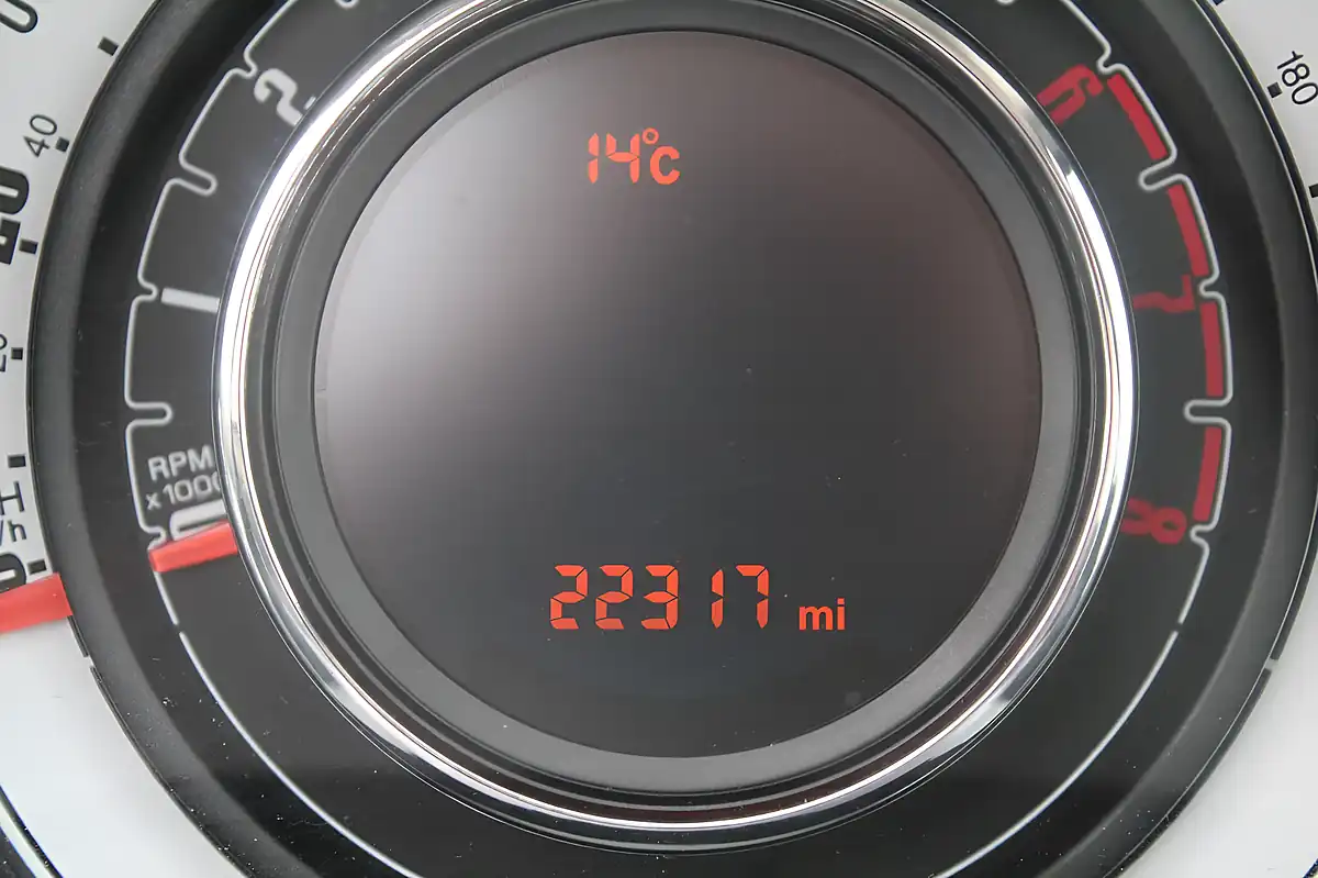 Used 2017 Fiat 500C Mirror White - Interior and Exterior details 16